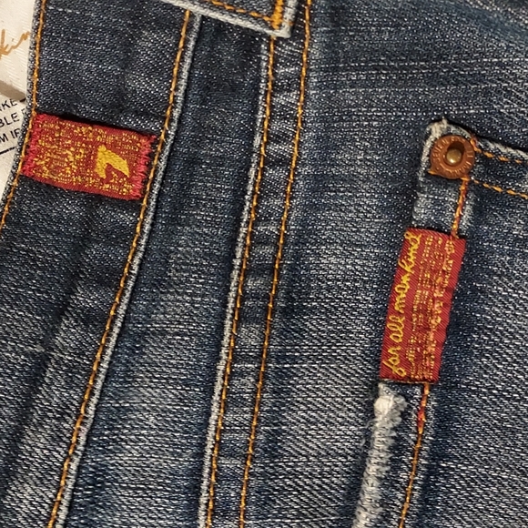 Women's Size 6 7 For All Mankind Washed Distressed Flare Jeans - Picture 5 of 15